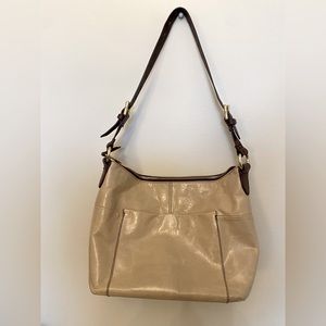 HOBO CHARLIE GREAT CONDITION. Tan leather, dark brown adjustable strap